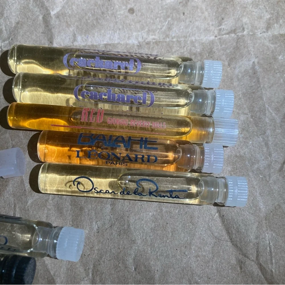 14 pieces sample vials